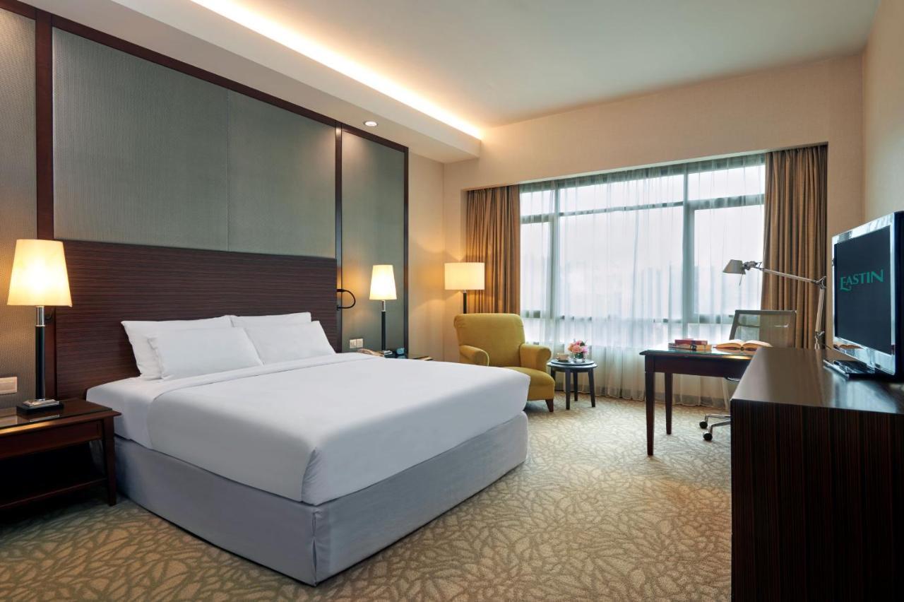 Eastin Hotel Kuala Lumpur Petaling Jaya Buitenkant foto Deluxe Room