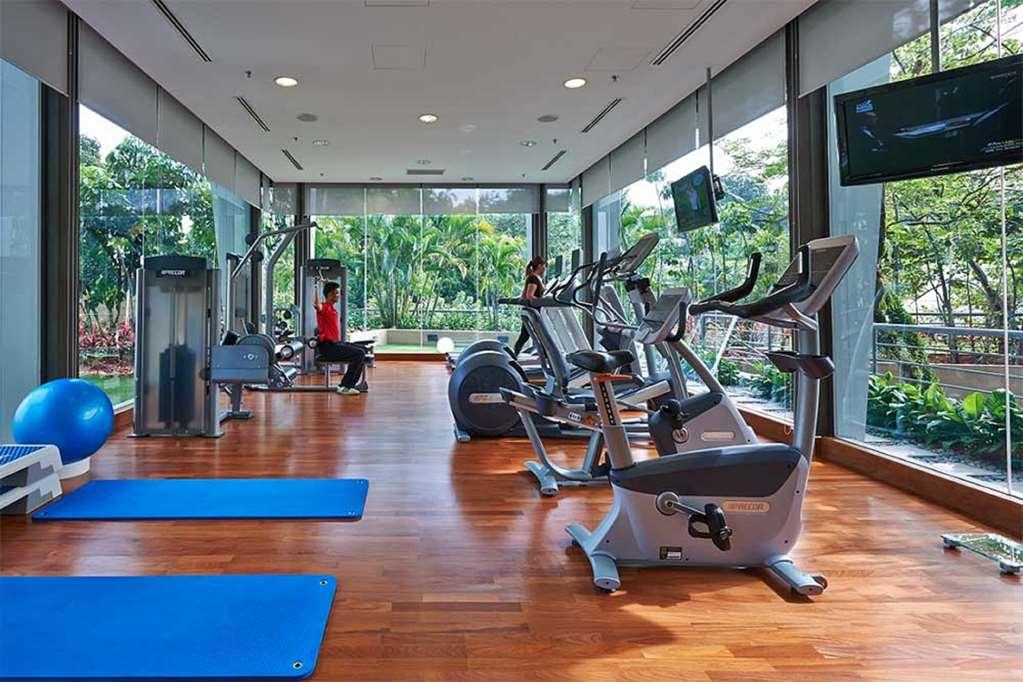 Eastin Hotel Kuala Lumpur Petaling Jaya Faciliteiten foto The gym at the hotel
