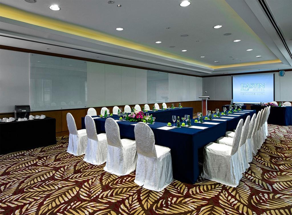Eastin Hotel Kuala Lumpur Petaling Jaya Buitenkant foto Meeting room