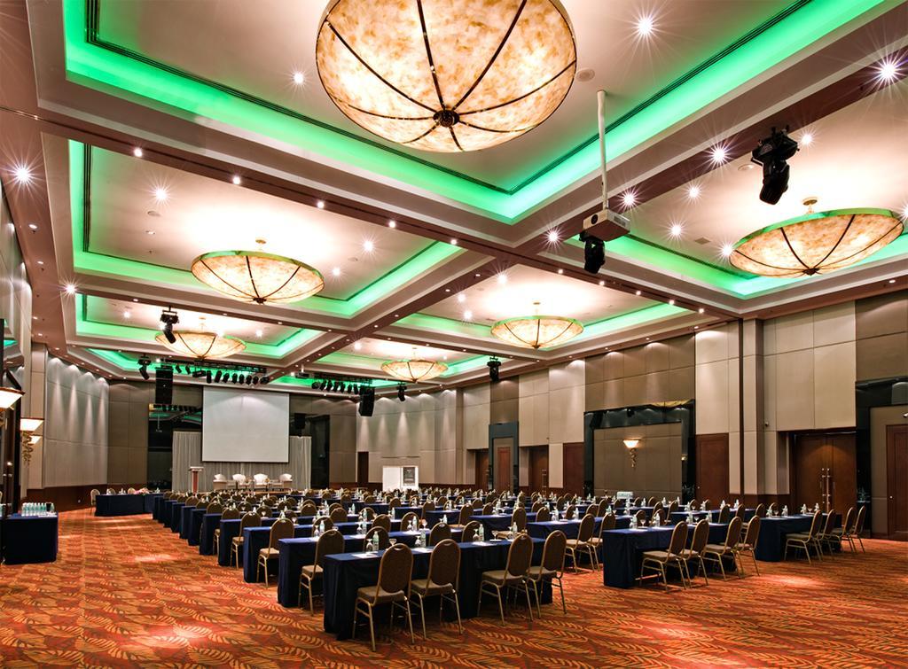 Eastin Hotel Kuala Lumpur Petaling Jaya Buitenkant foto The Grand Ballroom